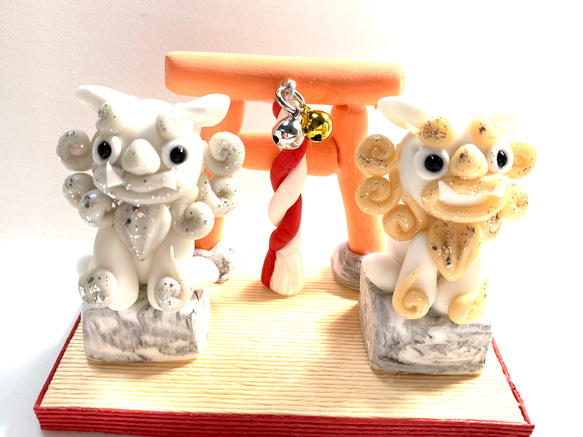 ☆狛犬のいる神社(受注生産)　樹脂粘土　置物　 5枚目の画像