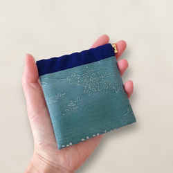 AirPodsケース　小銭入れ　薬入れ　アクセサリーケース　和柄　マルチに使える大正ロマンなバネ口ポーチ（ミニ） 3枚目の画像