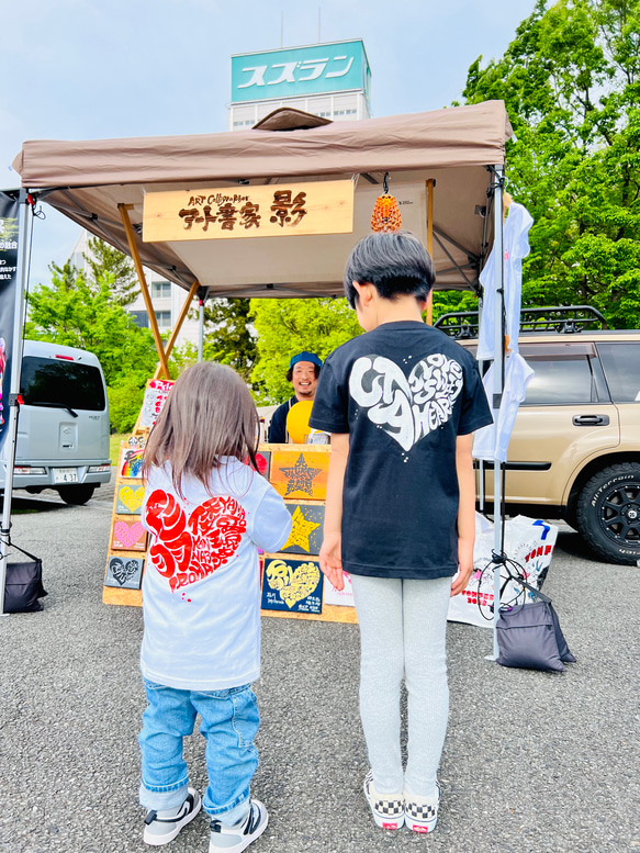 ハート書Tシャツ❤️ 9枚目の画像