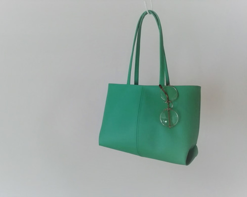 エメラルドグリーンのふわりトートバッグ「Creema限定」 トートバッグ
