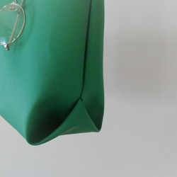 エメラルドグリーンのふわりトートバッグ「Creema限定」 3枚目の画像