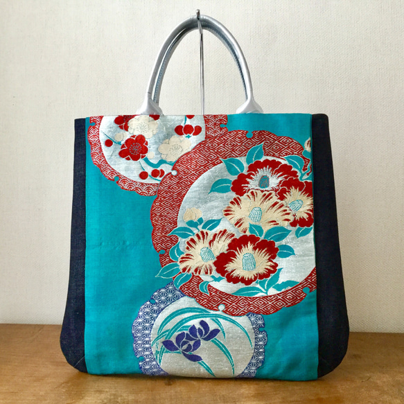 Kimonoアンティーク名古屋帯Bag 梅・椿・菖蒲(しょうぶ)雪輪取文様　 1枚目の画像