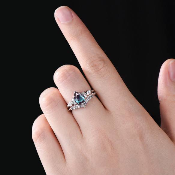 ヴィンテージ 6月誕生石 アレキサンドライト 婚約指輪セット モアッサナイト 2pcs ブライダルリングセット 7枚目の画像