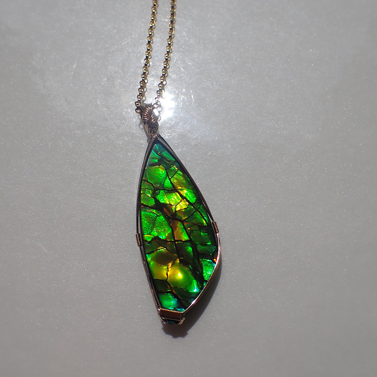 女神巻き®︎アンモライトのペンダントトップ 13,912円