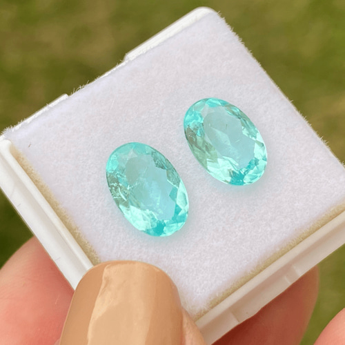 N.5611 パライバトルマリン ルース ペア 2.8Ct 最高品質 N.5611 パライバトルマリン ルース ペア 2.8Ct 最高品質