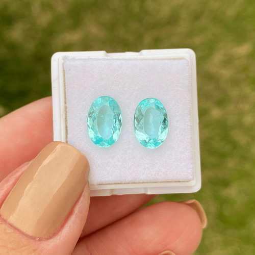 N.5611 パライバトルマリン ルース ペア 2.8Ct 最高品質 N.5611 パライバトルマリン ルース ペア 2.8Ct 最高品質