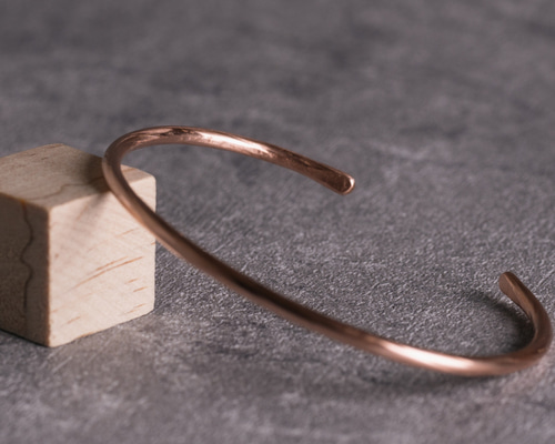 銅製 華奢なバングル｜φ3mm 磨き仕上げ 〈純銅〉丁度いいサイズが