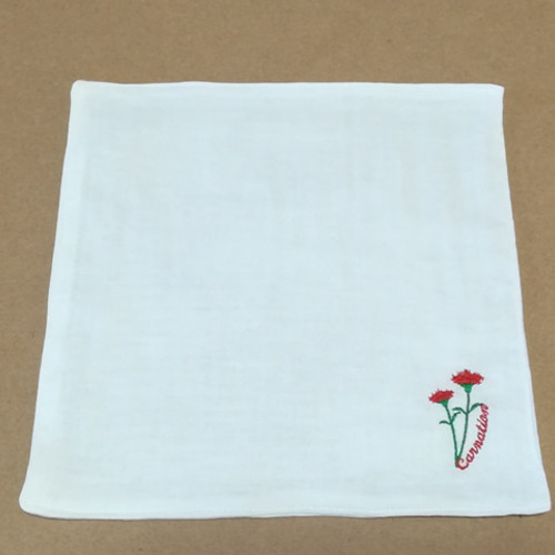母の日/カーネーションの花文字刺繍入りダブルガーゼハンカチ/ALL日本