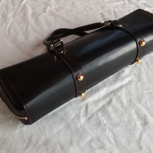 受注制作】ヌメ革のフルートケースカバー（縦型・小型断面の作品例