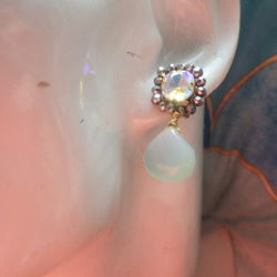 Aurora Mermaid Chalcedony Earrings 　 カルセドニードロップビジューピアス 8枚目の画像