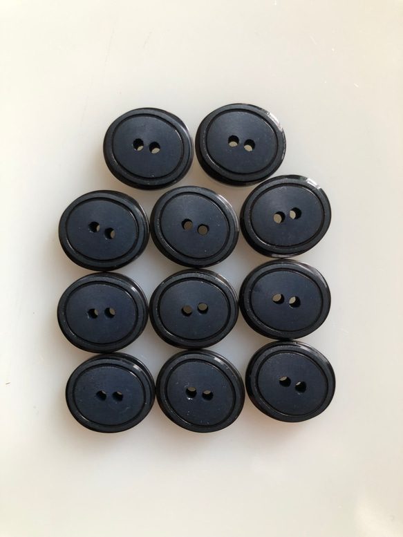 アンティーク ボタン 11個　ビンテージ 昭和 レトロ 個性的 ハンドメイド素材 日本製 ポップ アクセ ネイビー 1枚目の画像