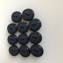 アンティーク ボタン 11個　ビンテージ 昭和 レトロ 個性的 ハンドメイド素材 日本製 ポップ アクセ ネイビー 4枚目の画像