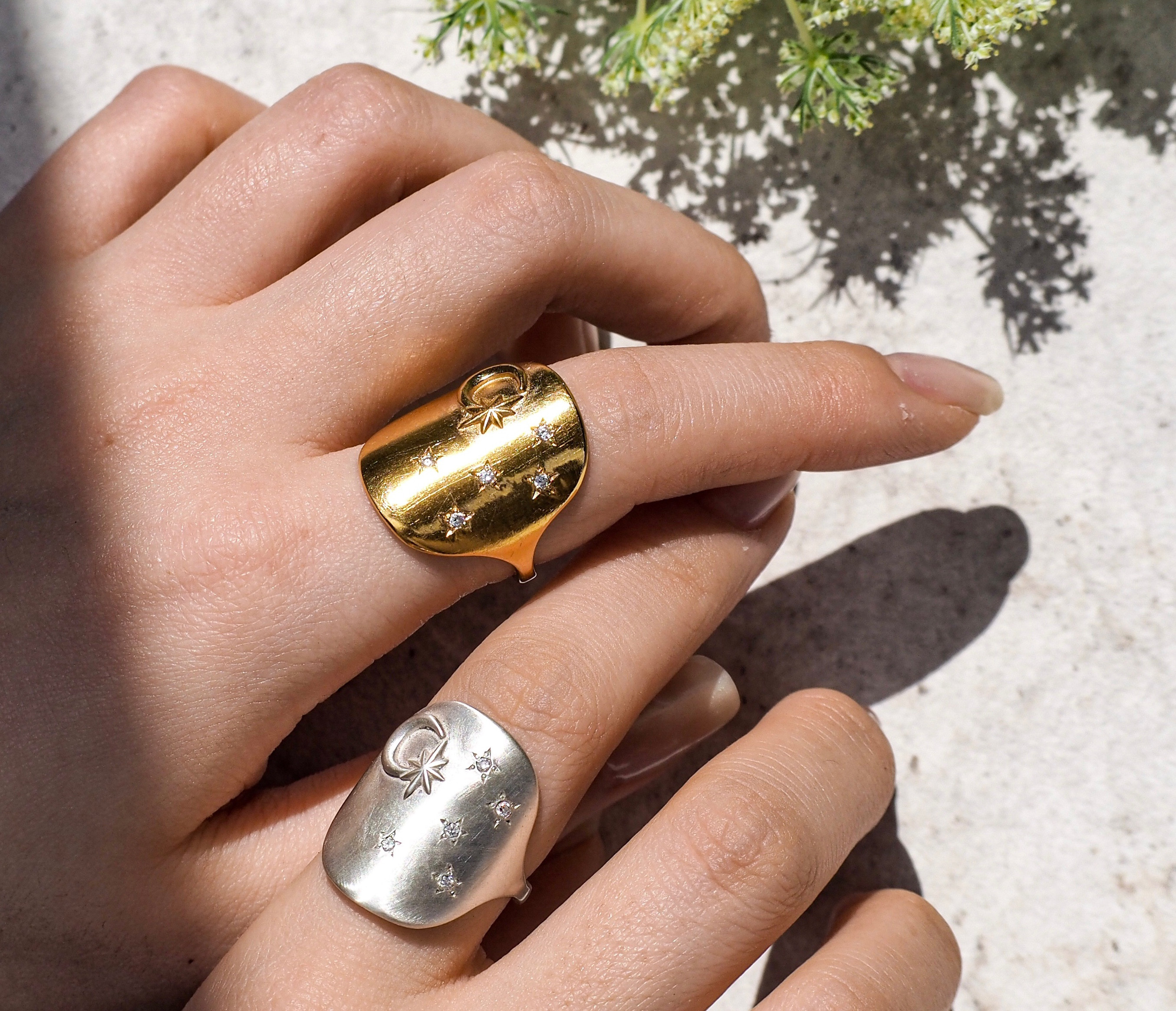 輝く星空を感じるオーバルリング《送料無料》