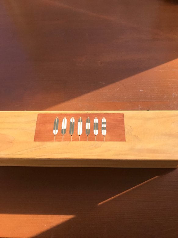 食卓に置ける箸箱(日本の模様）蓋付き箸入れ　ヒノキの箸箱　片手で開けられるカトラリーケース　小物入れ　メガネ入れ 3枚目の画像