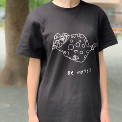 "Be my self"  NEKOデザイン Tシャツ 9枚目の画像