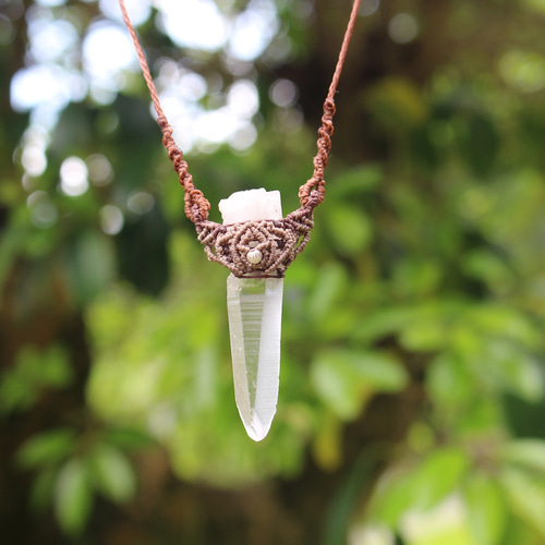 エレスチャルクォーツとレムリアンシードクリスタルのワイヤージュエリーネックレス⟡ エレスチャルクォーツとレムリアンシードクリスタルのワイヤー