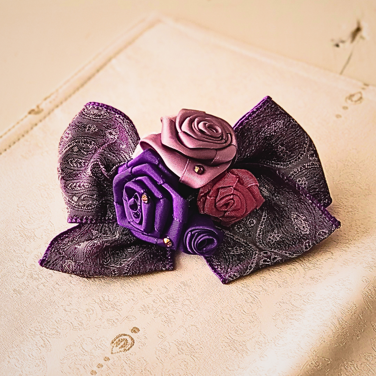 Moitie 薔薇リボンコサージュ コサージュ ブローチ 薔薇 ローズリボン 巻きバラ プレゼント 卒
