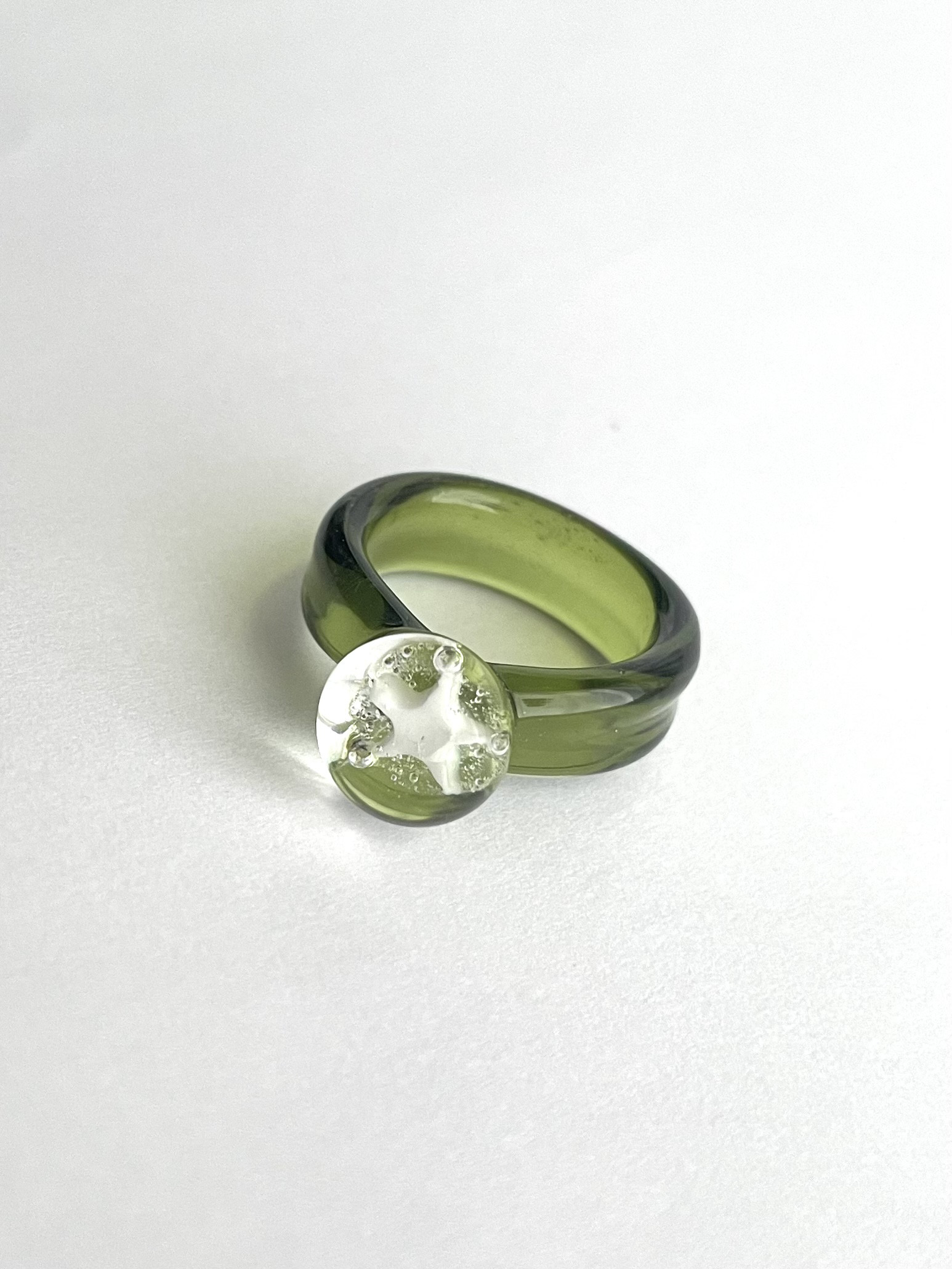 ガラスリング 15個 星の砂』リング スモーキーグリーン ガラスリング ガラスの指輪 7号