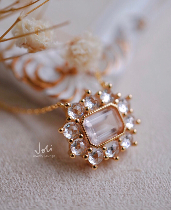 バカラ ネックレス クリスタルガラスフラワー ゲランコラボ　桜【K18】 バカラ（Baccarat） ネックレス クリスタルガラス 桜 フラワー ゲラン