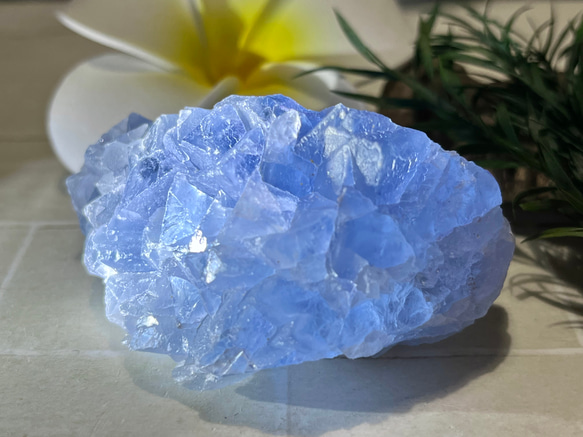 ナミビア Okorusu Mine産ブルー×グリーンフローライトの原石 96.1g - cute stone -