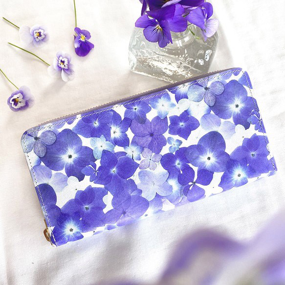 『むらさき紫陽花柄』押し花レザー長財布【11月末頃に発送】