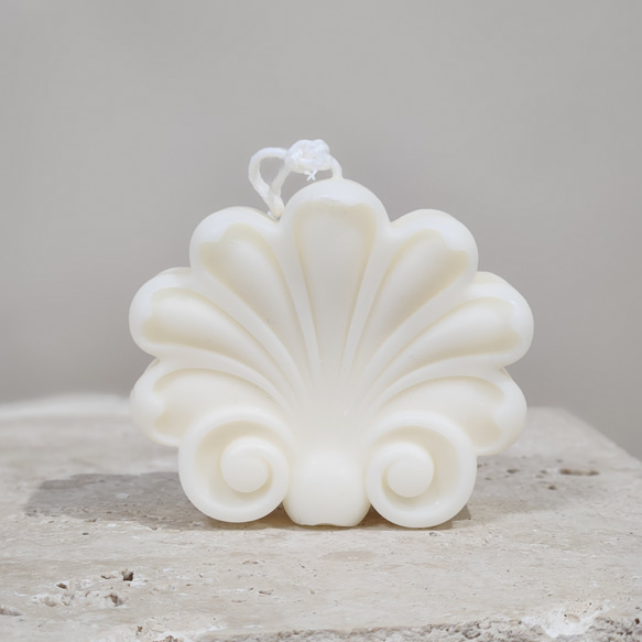 Retro Shell Relief Candle 1枚目の画像