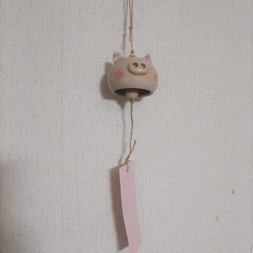 新品 ブタちゃん 風鈴 瀬戸物 ぶたさんの風鈴 風鈴 いなばの白兎 通販 15849437｜Creema(クリーマ)