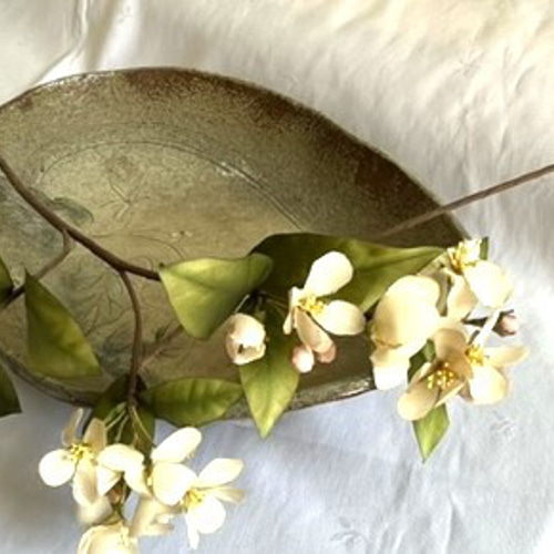 布花アートフラワー 染花・布花・アートフラワー りんごの花1枝 玄関・和洋の空間・お部屋