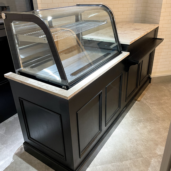 ケーキ屋さん向け冷蔵ショーケース埋込みレジカウンターW2100 スイーツ店向けショーケースカウンター オーダーメイド家具 