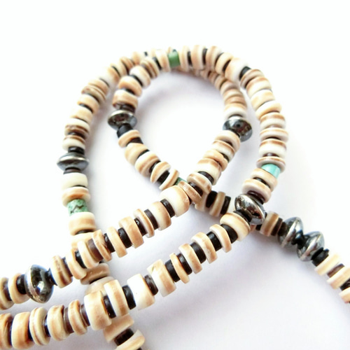 ホワイトハート・ナバホパール・ターコイズのヒシネックレス