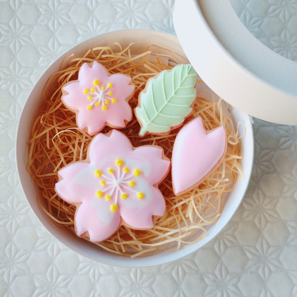 桜のお祝いアイシングクッキーギフト 2枚目の画像