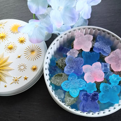 『紫陽花ハンドメイド2023』『Creema限定新作』アナベル紫陽花の琥珀糖　和菓子、可愛い缶にお入れします！ 3枚目の画像