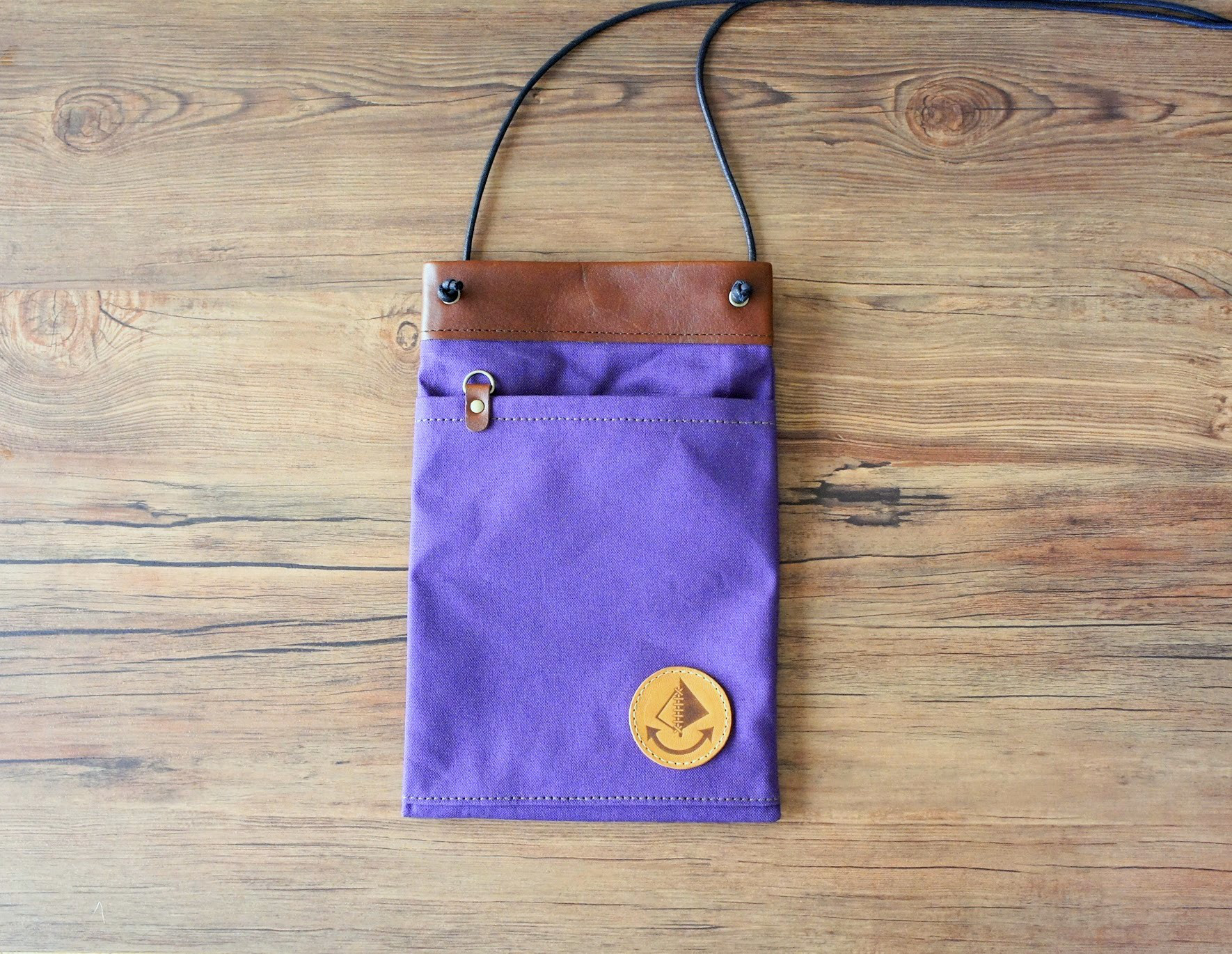 帆布とレザーのスマホポシェット◆パープル◆スマホショルダー◆肩当て付き◆帆布◆本革◆外ポケット◆送料無料