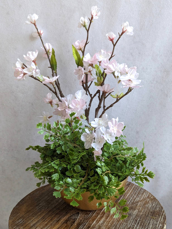 【creema限定１点限り】山桜のアーティフィシャルフラワー（造花）アレンジメント　インテリア　プレゼント　玄関　和室 1枚目の画像