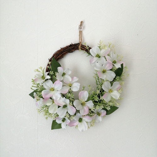 商品名【花奈】【純香】あいみょん♥フラワーリース　春リース ハナミズキのリース リース Allium blue perfume 通販 15851861