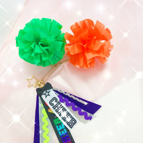 オーダーメイド】 ポンポン2個付キーホルダー＋リボン付きCHEER