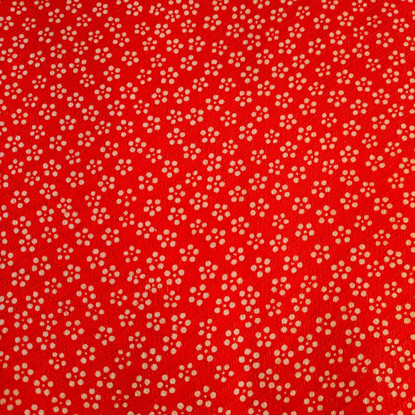 正絹 洗い済】朱色の小花柄八掛けはぎれ 約37×58cm 和布 古布 正絹 洗い済】朱色の小花柄八掛けはぎれ 約37×58cm 和布 古布