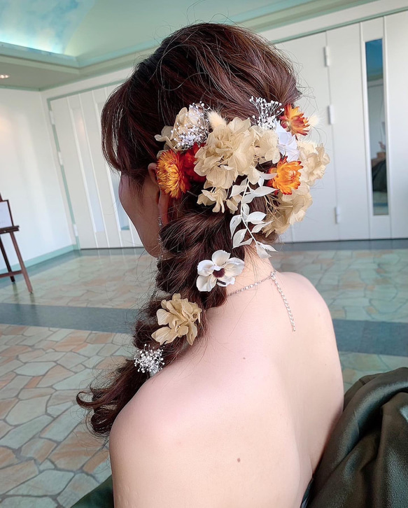 髪飾り　オレンジベージュ系ドライフラワーのラプンツェル風髪かざり　成人式　卒業式　結婚式　振袖　着物　和装　ヘアアクセサ 2枚目の画像