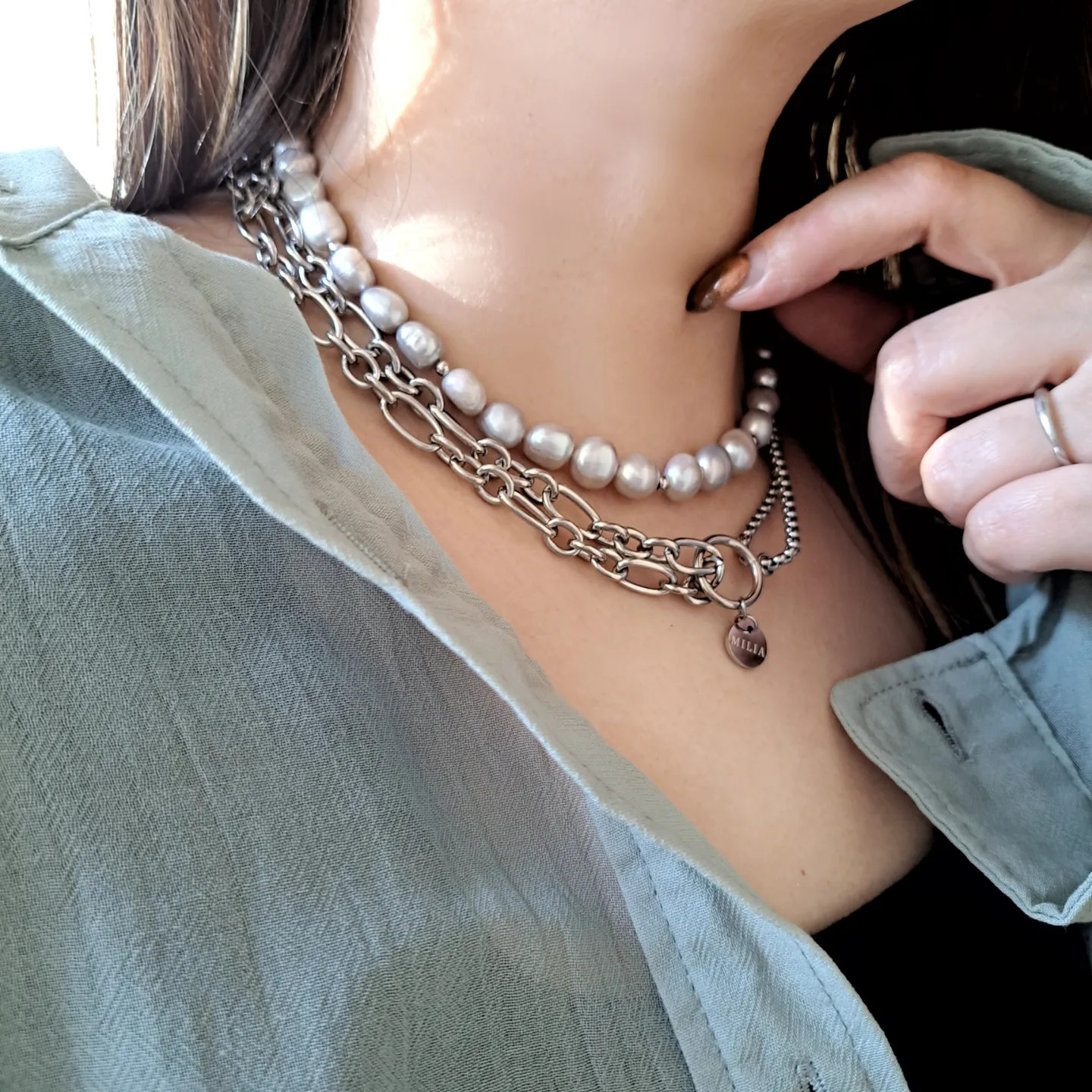 Dua　ネックレス２連セット　グレー淡水パール　シルバーステンレスチェーン　レイヤードネックレス