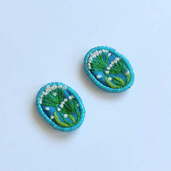 草花の刺繍ピアス【Botanical】 3枚目の画像