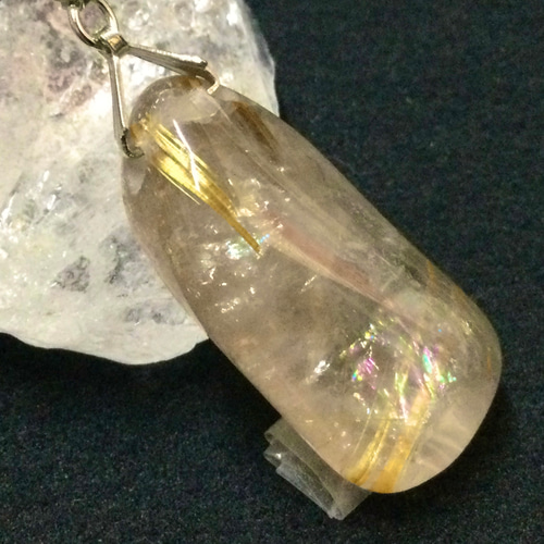 選べる一点物☆金.運＆勝負運パワー！ 天然石 虹入りタイタンルチル 