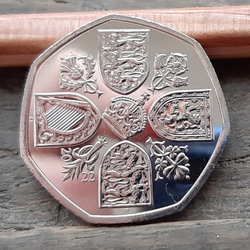 Charles王 チャールズ3世 50ペンス 新デザイン イギリス コイン英国 2022年 8g 27mm 4枚目の画像