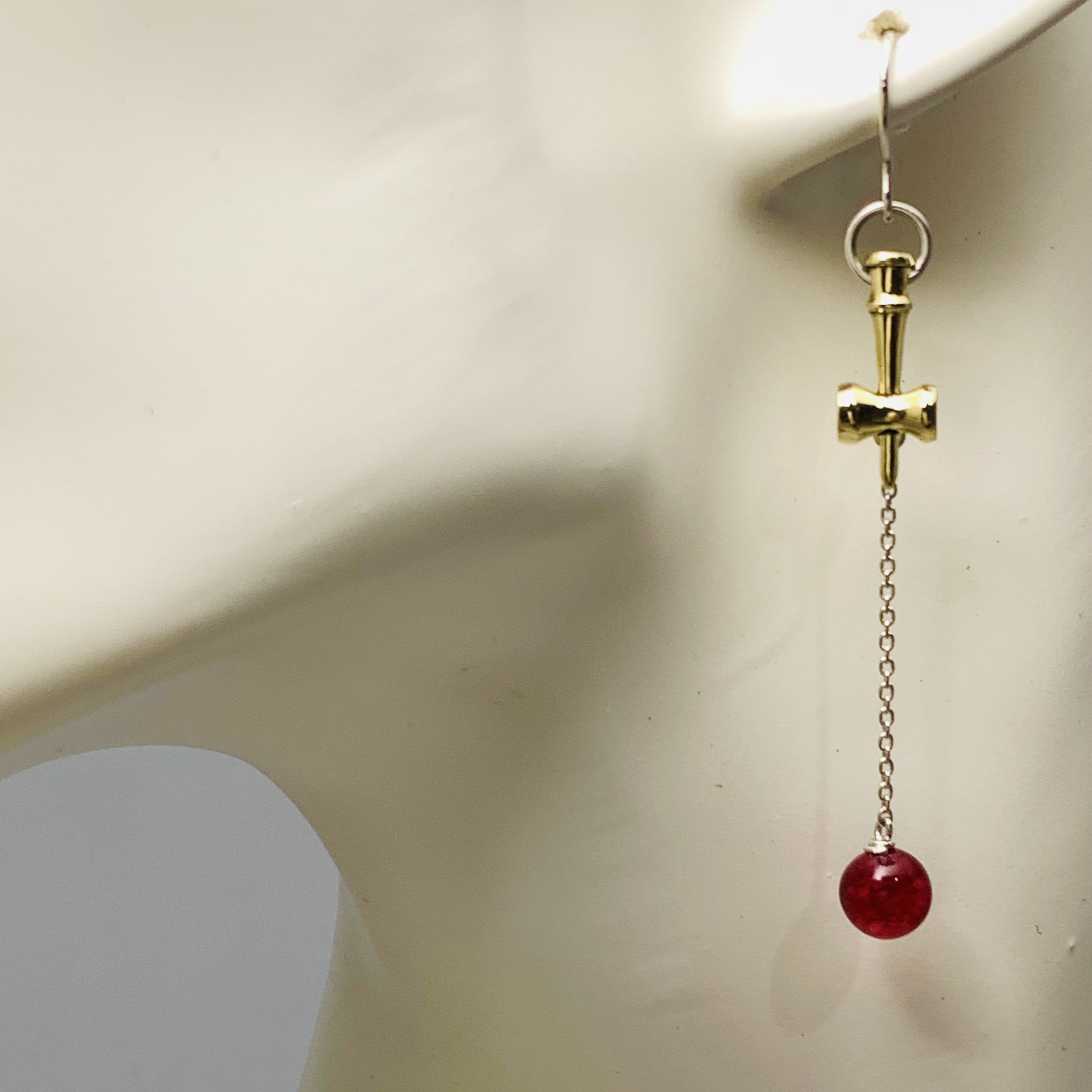 けん玉のピアス　〜 brass/メノウ 〜