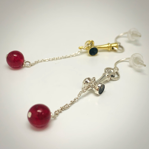 良質天然石☆ピアス☆赤めのう（メノウ）4mm丸玉 さくらんぼ形