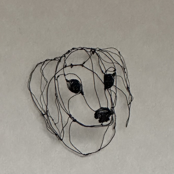 ダックスフンドの立体ワイヤーアート 2枚目の画像