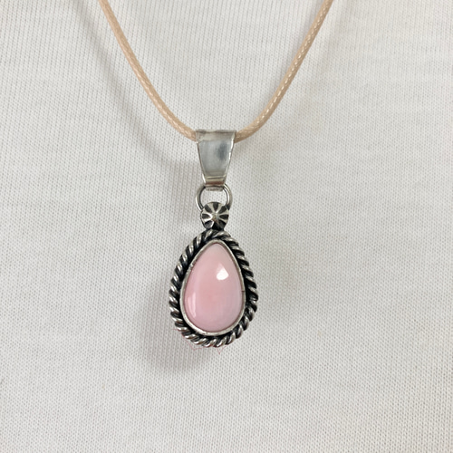 送料無料】クイーンジュエリー QUEEN JEWELRY 750 ピンクコンク