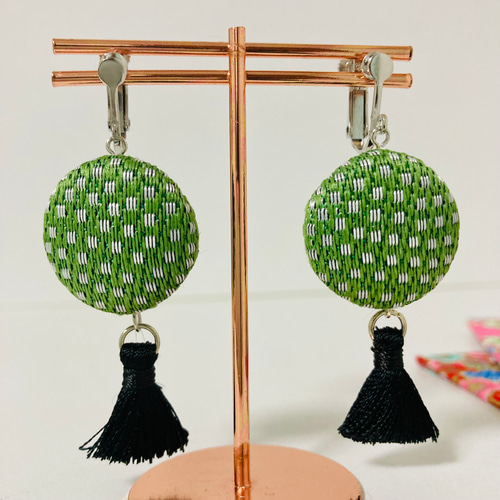 グリーンとホワイトの畳縁ピアス イヤリング ノンホールピアス 
