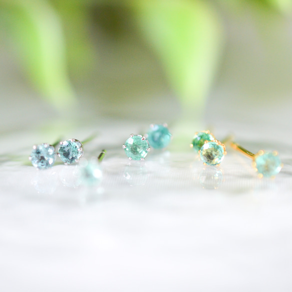 【小さなエメラルドのシンプルな一粒スタッドピアス】緑/3mm/天然石/サージカルステンレス / つけっぱなしok 11枚目の画像