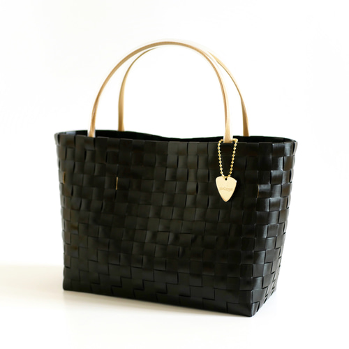 シュプリーム　トートバッグ　デカロゴ　ブラック　かごバッグ　夏 シュプリーム トートバッグ デカロゴ ブラック かごバッグ 夏