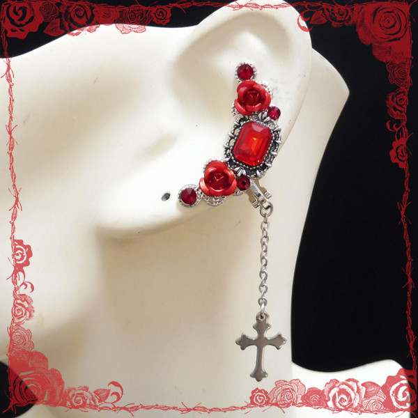 【専用】ミニ薔薇 イヤーカフ・ネックレスおまとめ ネックレス バラモチーフ アクセサリー[品番：II000008450